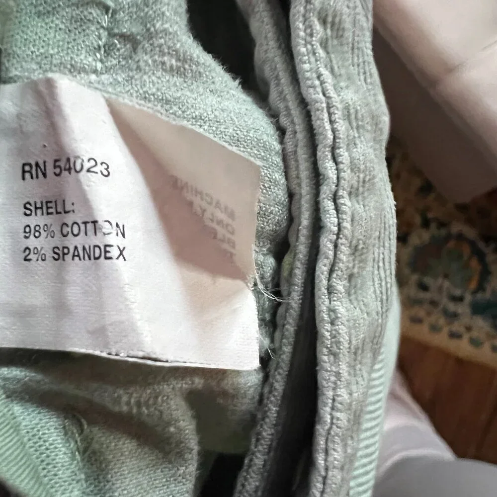 Women's GAP Green Vintage Corduroy Skirt Size 8 Cotton Y2K Holiday Trend Classic